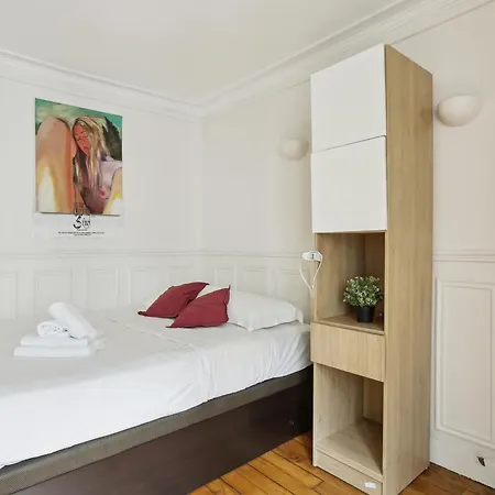 2Br Near Le Marais * Parigi