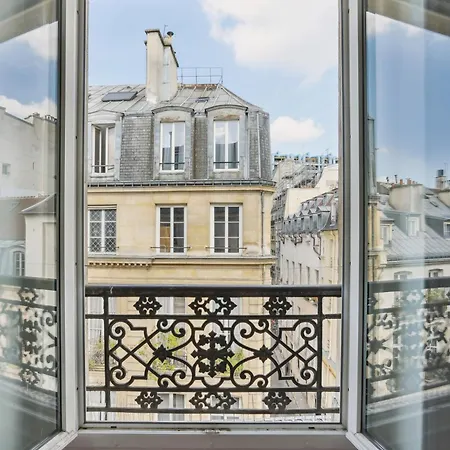 2Br Near Le Marais *